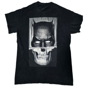 Batman Graphic T Shirt Black Skull Superhero DC Comics Movie Tee SM(C)